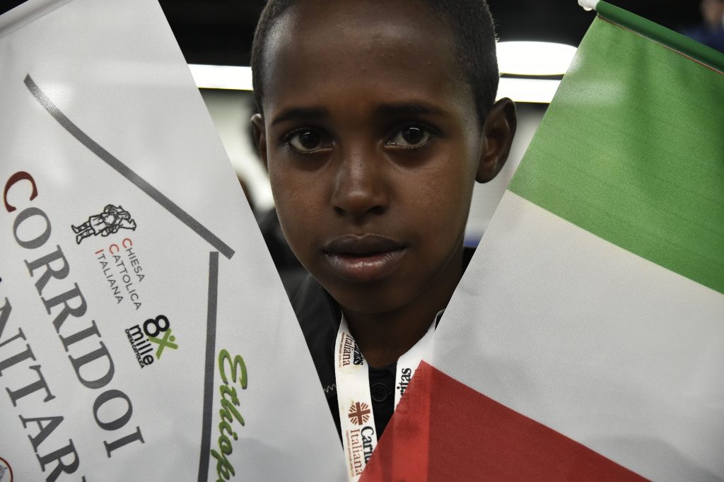 261217-055 Roma, 30 novembre 2017
L'arrivo dei migranti attraverso i Corridoi Umanitari organizzati da Cei e sant'Egidio
" Liberi di partire , liberi di restare "