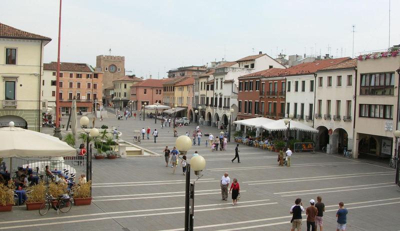 Mestre - Piazza Ferretto Mestre - Piazza Ferretto