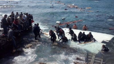 Rodi, Aprile 2015

Il dramma delle traversate di MIGRANTI e profughi provenienti dall'Africa e dal Medio Oriente e salpati dalla Libia, soccorsi dai mezzi della Guardia Costiera e della Marina Militare